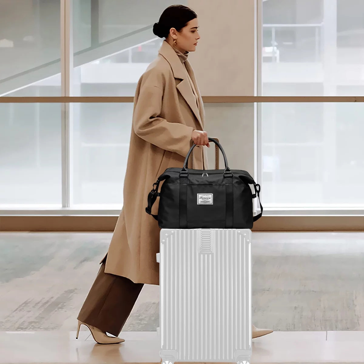 37L Waterproof Duffle Bag for Women, Tear-Resistant Gym Travel Bag with Adjustable Shoulder Strap & Trolley Sleeve, Airline Approved Carry-On Weekender Bag with Wet/Dry Pocket, Black